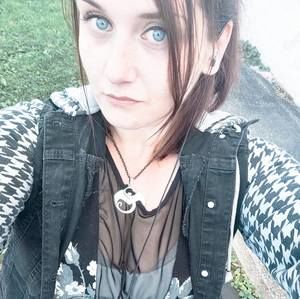 Meet your Posher, Krystal